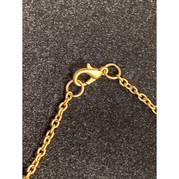 Vintage Brass Leaf Pendant Necklace With Lobster Clasp - Picture 3 of 4